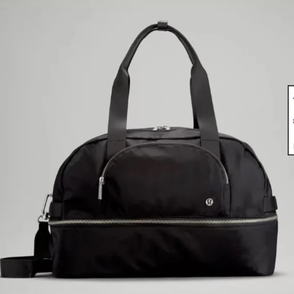 lululemon athletica Handbags - Lululemon Athletica City Adventurer Duffle Bag w/Shoe Compartment